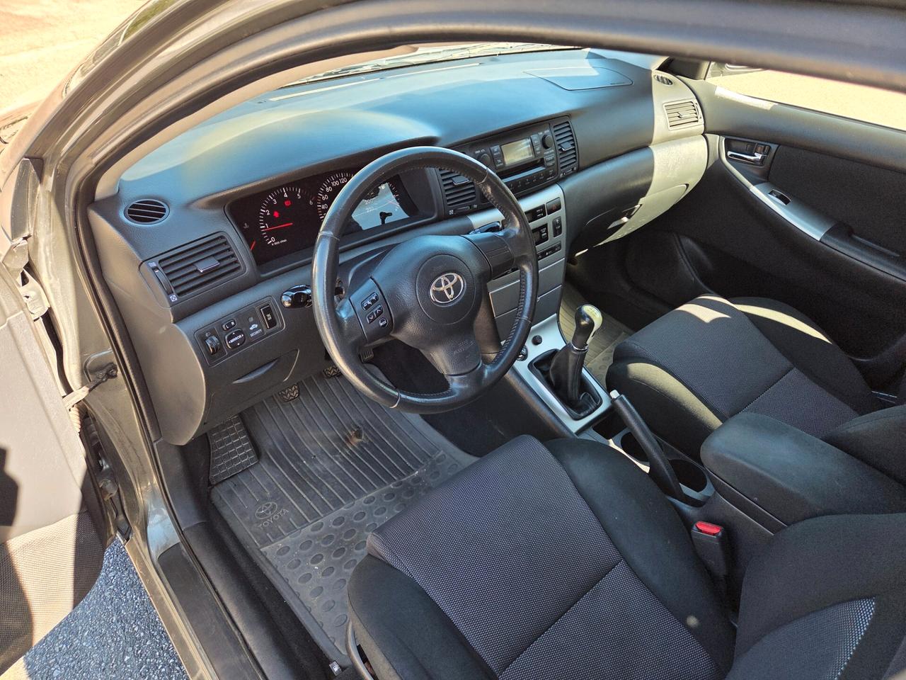 Toyota Corolla 1.4 D-4D M-MT 5 porte Sol ESP