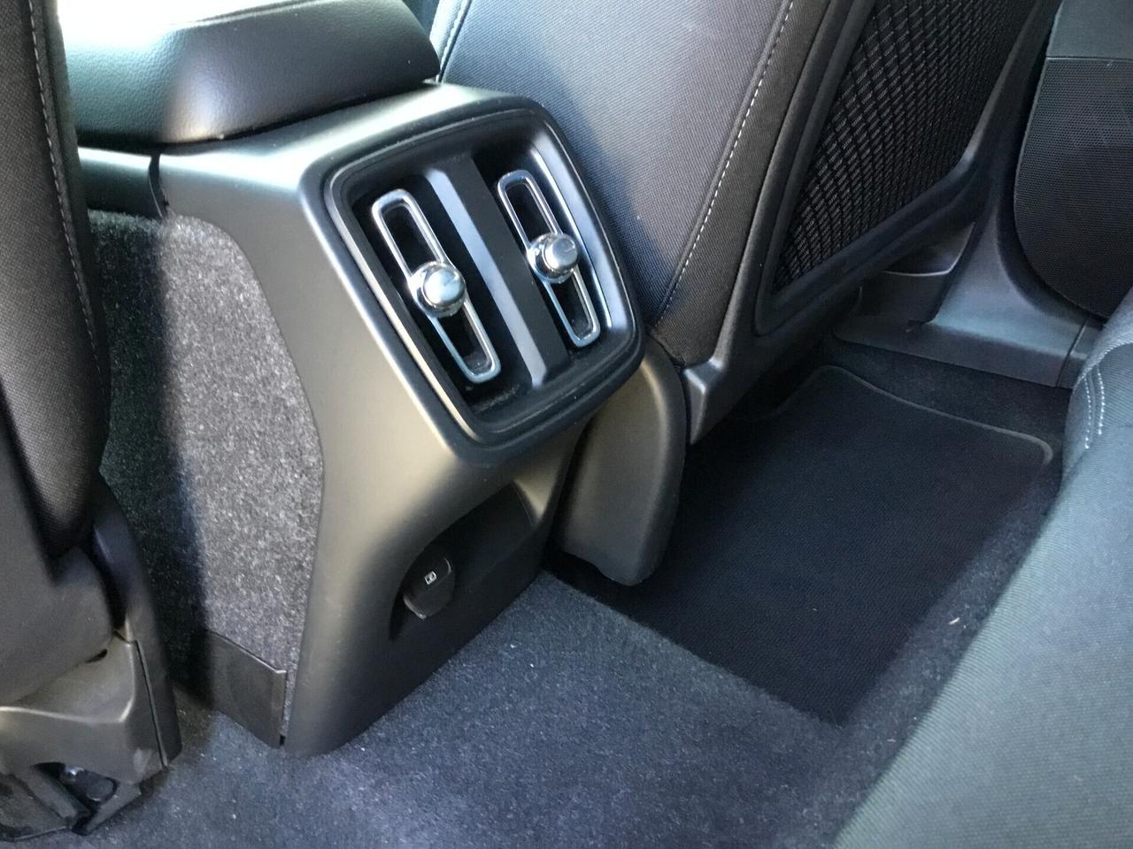 Volvo XC40 T2 Core CAMBIO AUTOMATICO