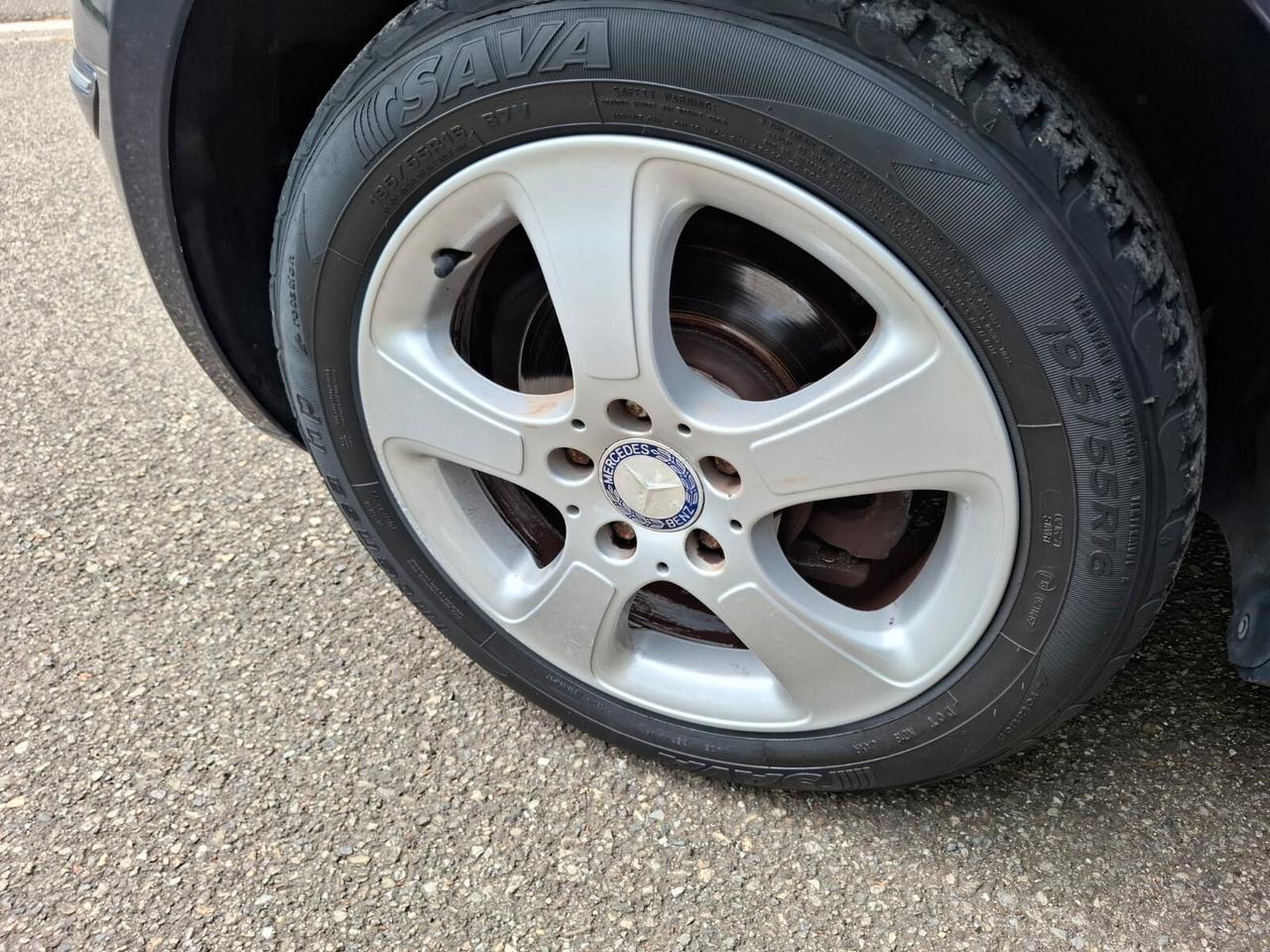 Mercedes A 150 benzina 5 porte SOLO 89.000 KM