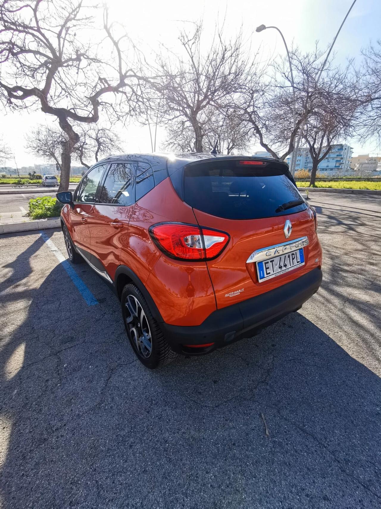 Renault Captur 1.5 dCi 8V 90 CV Wave NAV. 2013