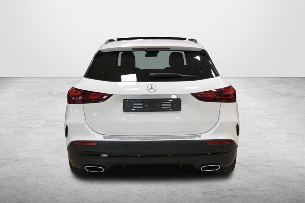 MERCEDES GLA 180D 116CV AMG LINE