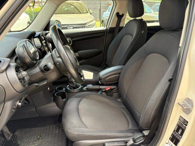 MINI Cooper D 1.5 5 porte AUT - NAVI - LED - BT - PDC POST. - 16
