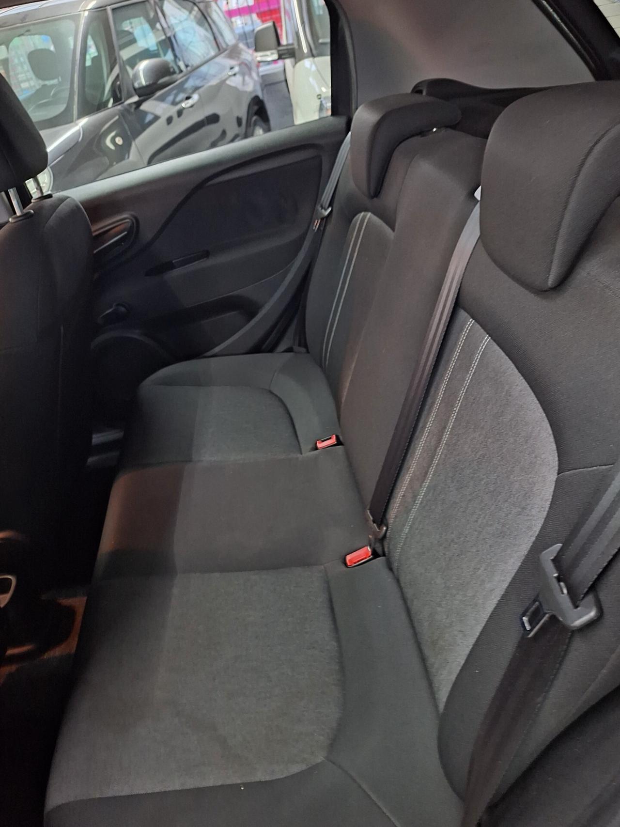 Fiat Punto Street 1.4 8V Natural Power Lounge