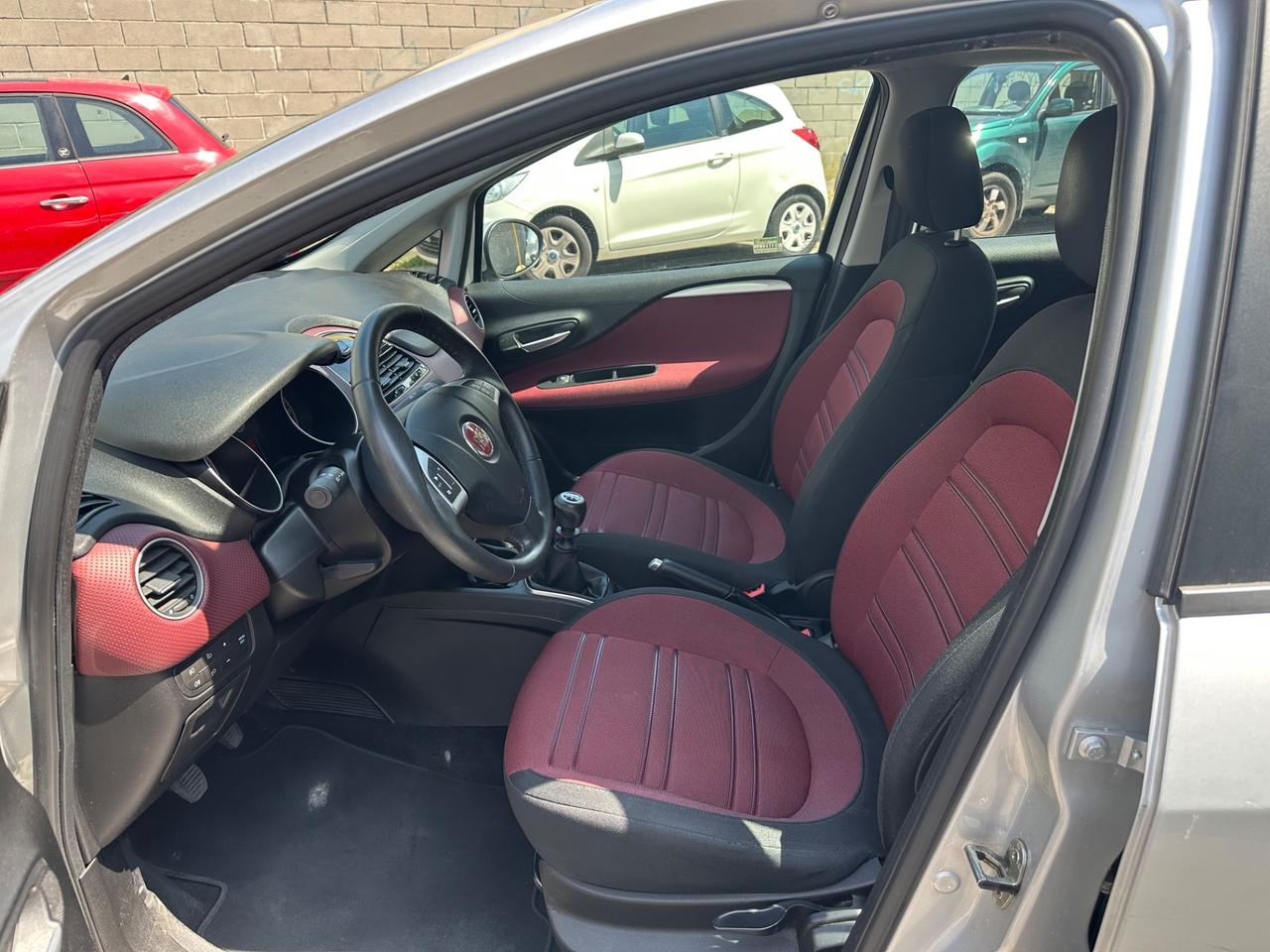 Fiat Punto Evo 1.4 5 porte Dynamic - ok neopatentati