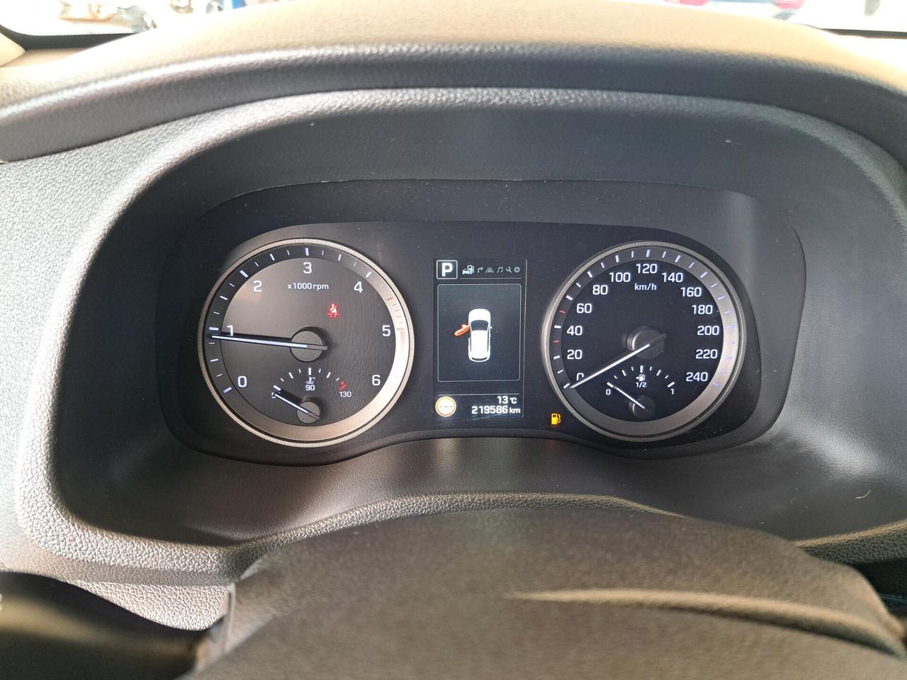 Hyundai Tucson 1.7 CRDi XPOSSIBLE + GANCIO TRAINO