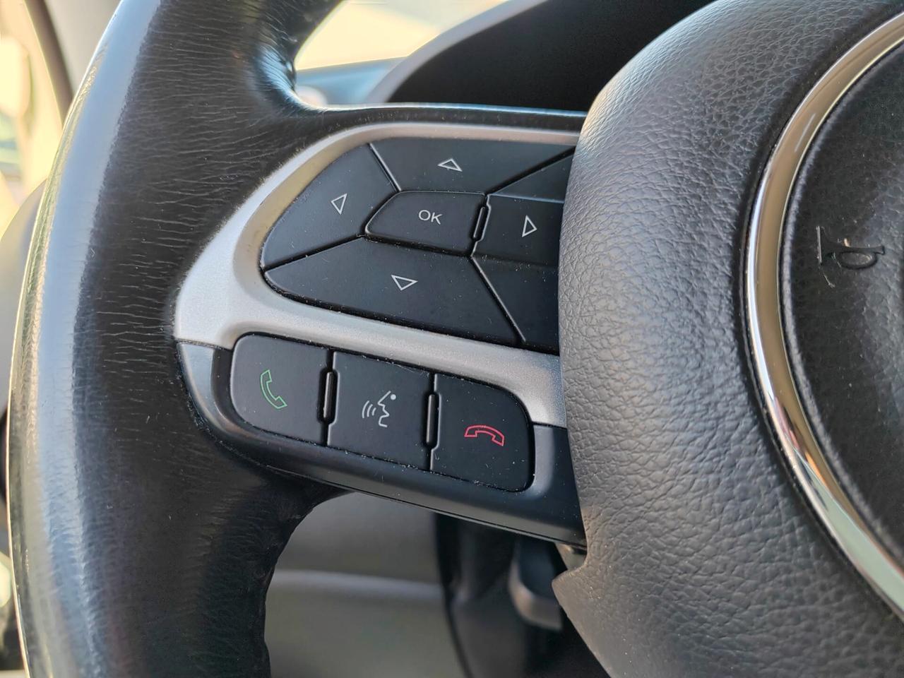 Jeep Renegade Limited 1600 CC 120 CV C. Manaule