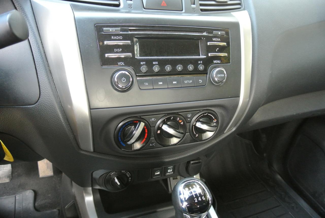Nissan Navara 2.3 dCi 4WD King Cab Visia