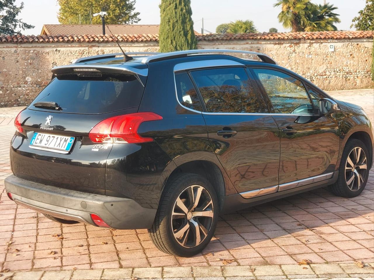 Peugeot 2008 1.6 e-HDi 92 CV Stop&Start Allure