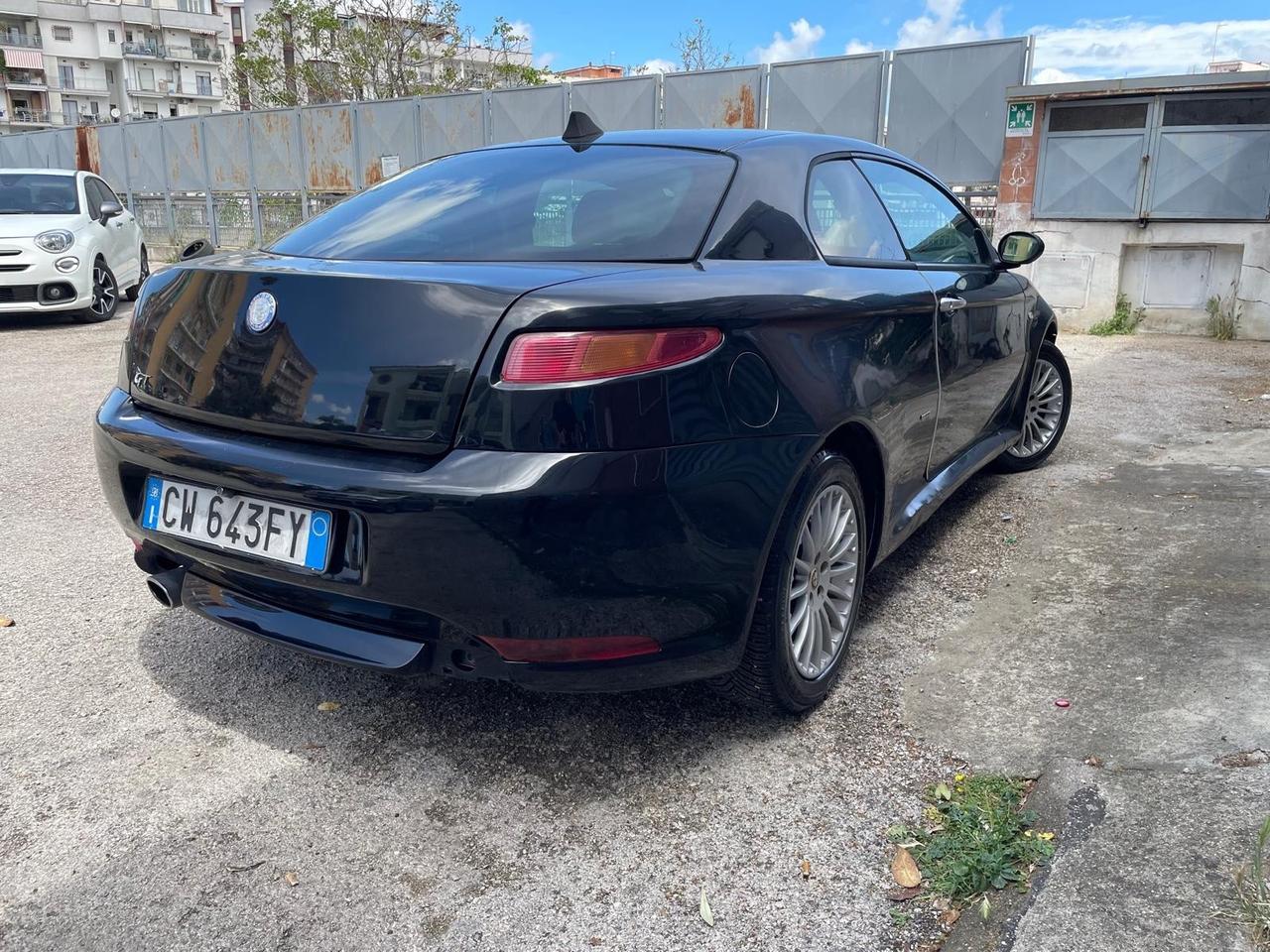 Alfa Romeo GT 1.9 MJT 16V Luxury IN OTTIME CONDIZIONI