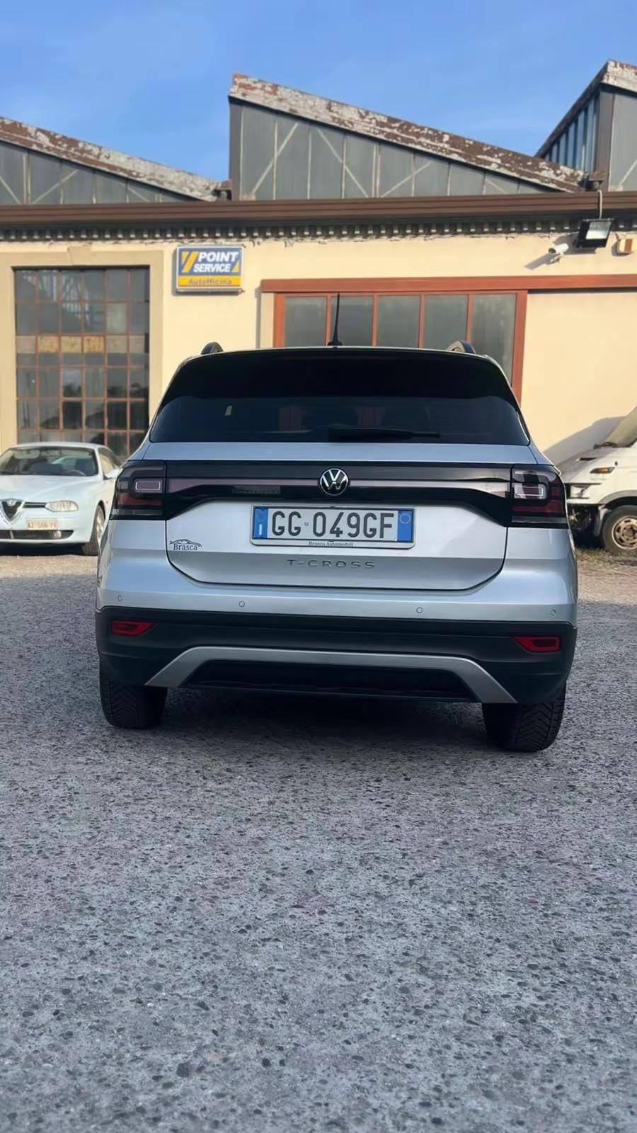 Volkswagen T-Cross 1.0 TSI 110 CV DSG Sport
