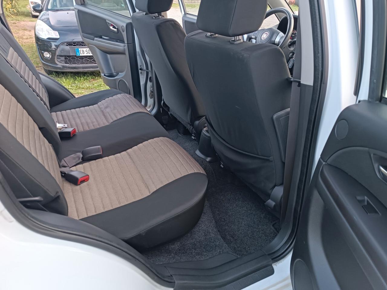 Fiat Sedici 2.0 MJT 16V DPF 4x4 Experience