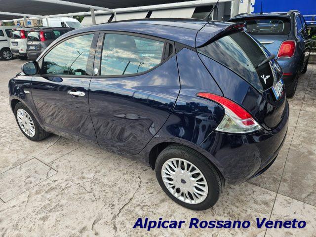 LANCIA Ypsilon 1.2 69 CV 5 porte GPL Ecochic Gold