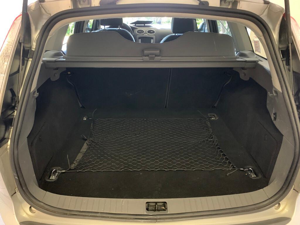 Focus SW 1.6 tdci Titanium 90cv distribuzione fatta