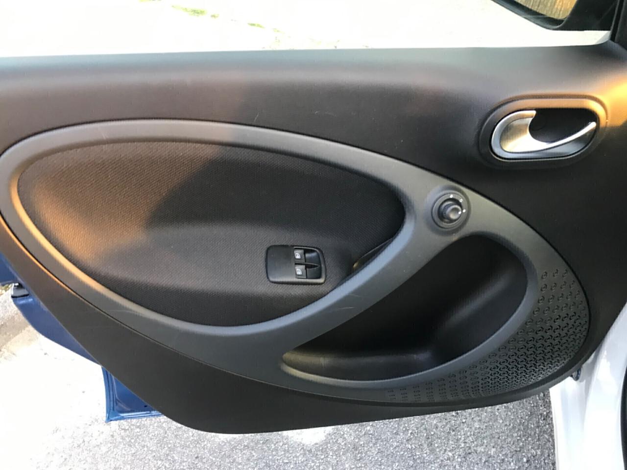 Smart ForFour 70 1.0 twinamic Passion km 6 mila par al nuovo