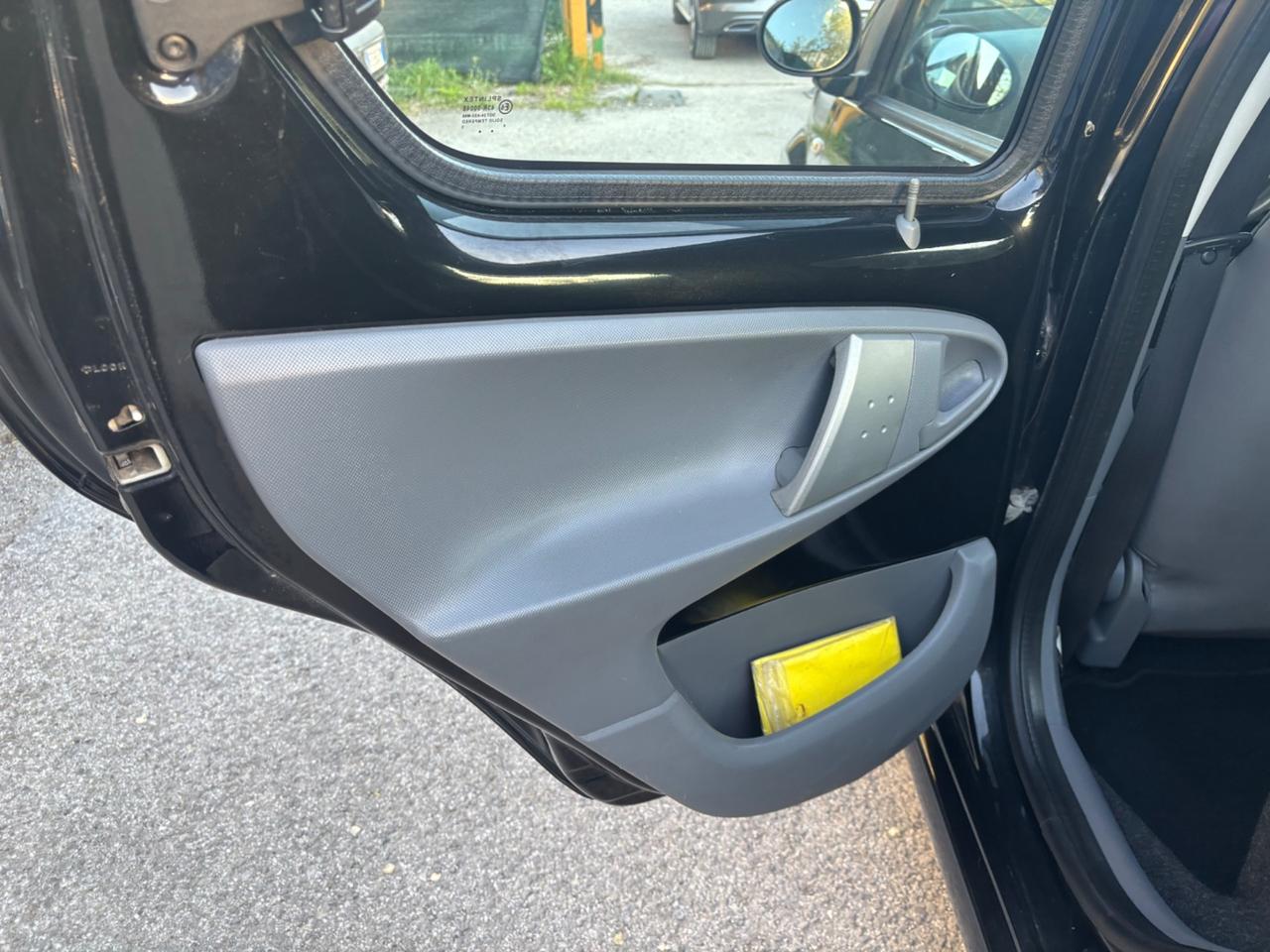 Toyota Aygo 1.0 5 porte Sol OK NEOPATENTATI