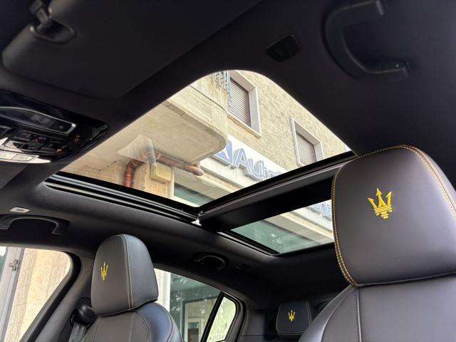 MASERATI Grecale Grecale MHEV 330 CV Modena TETTO APR/PAN.