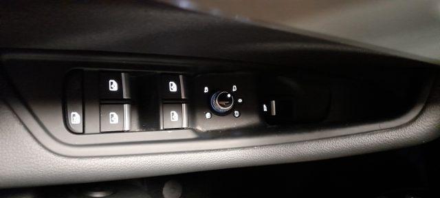 AUDI A4 Avant 35 TDI S tron Business Advanced MILD HYBRID