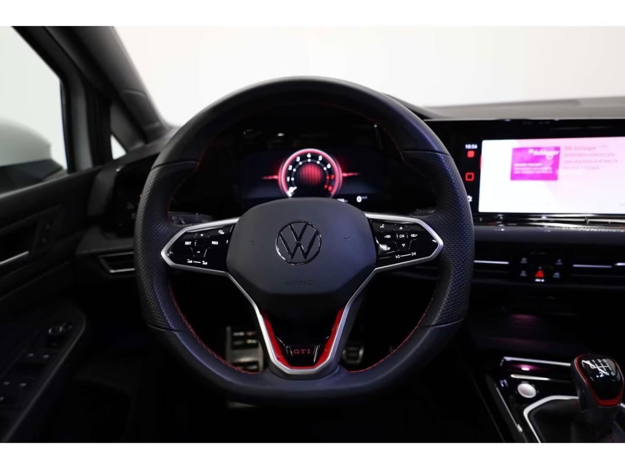 Volkswagen Golf GTI 2.0 TSI OPF, cambio manuale a 6 marce, fari LED, climatizzatore automatico, ra