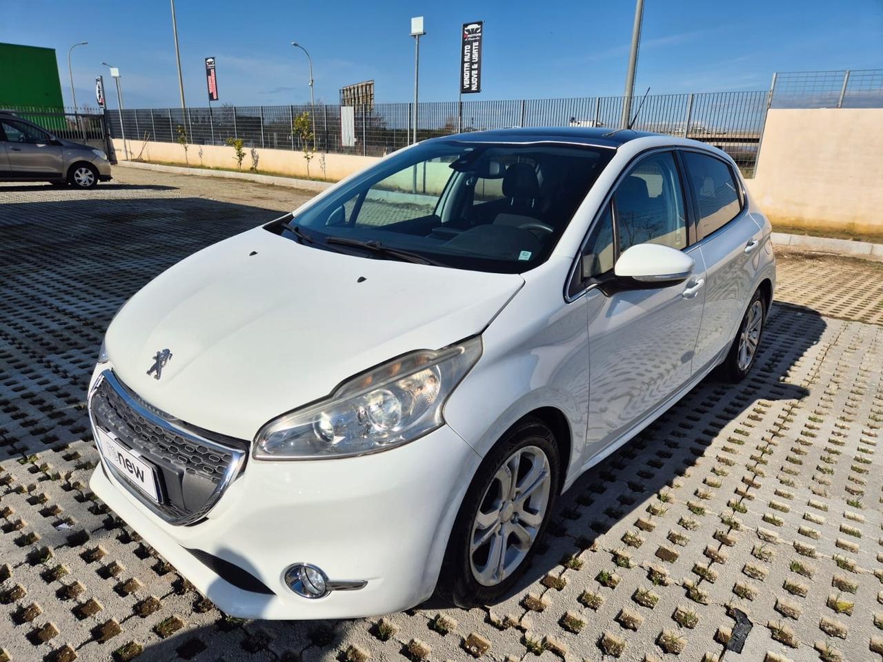 Peugeot 208 1.4 HDi 5 porte Allure tetto panoramico