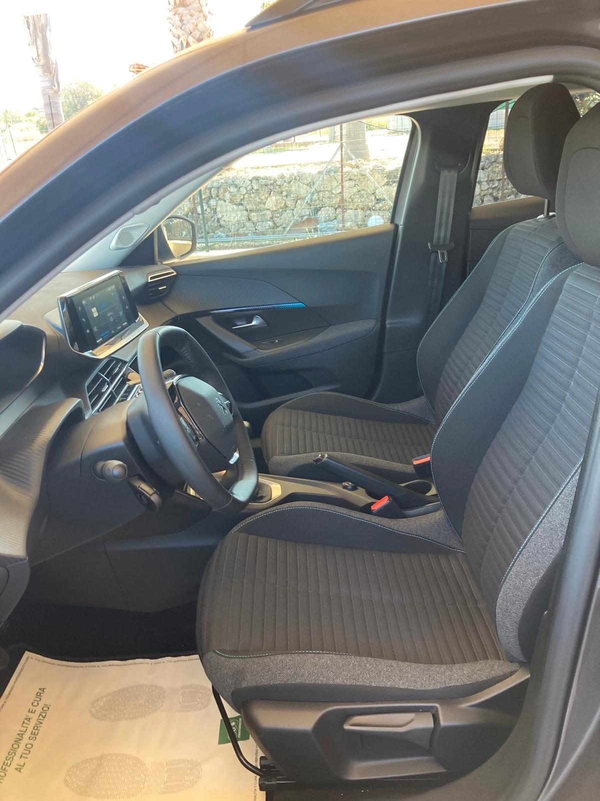 Peugeot 2008 PureTech 130 S&S Style Pack