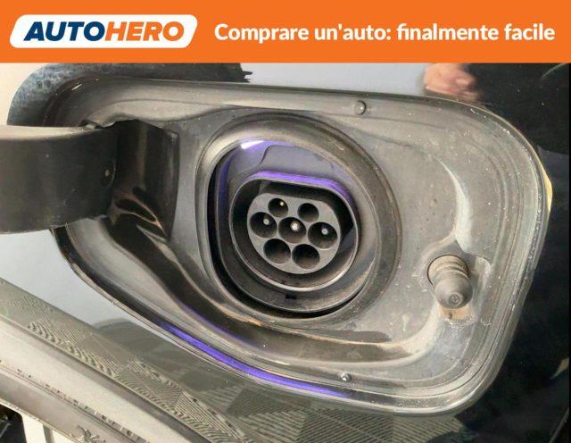 VOLVO XC40 T5 Recharge Plug-in Hybrid R-design