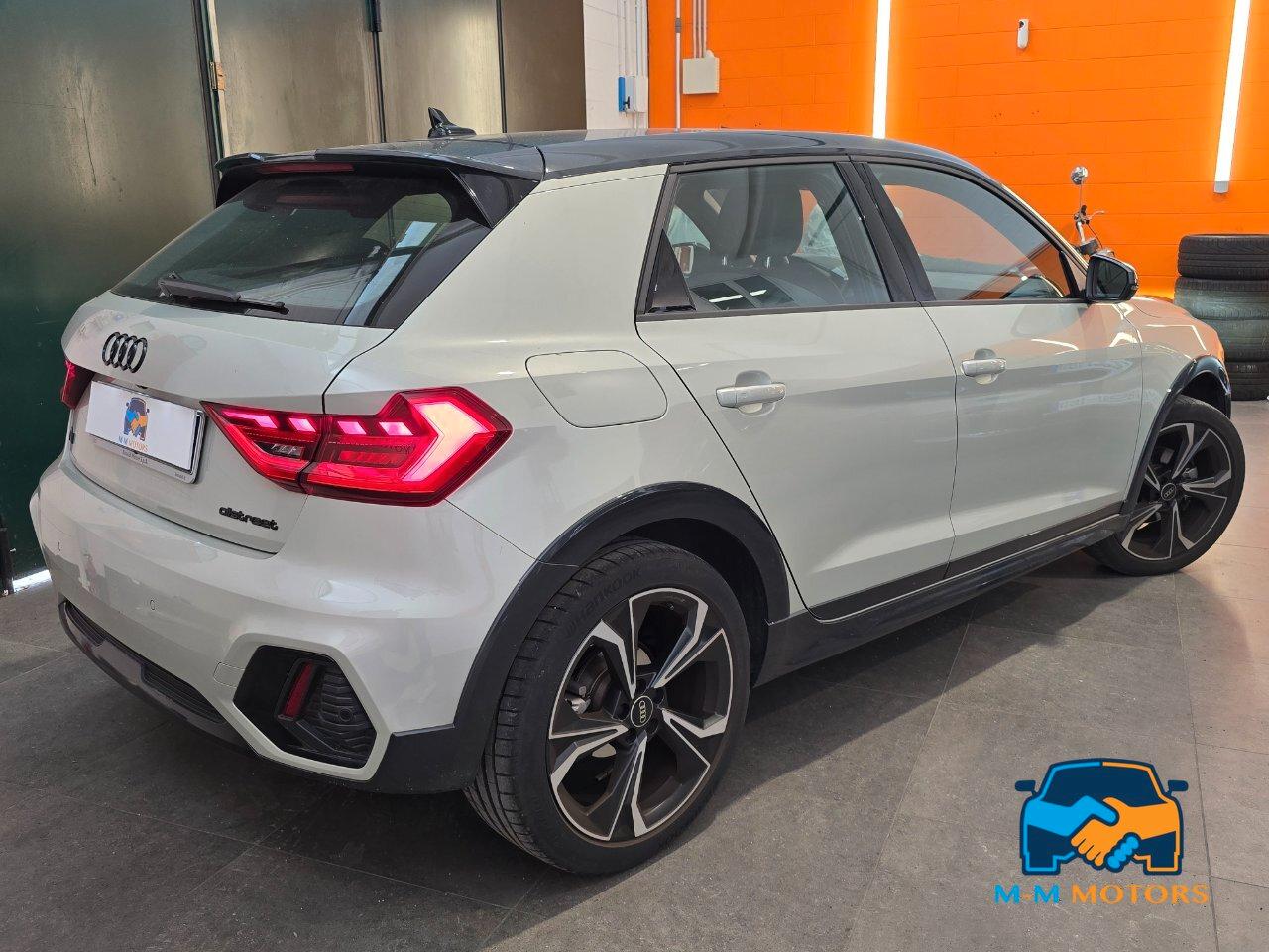 Audi A1 Allstreet 30 1.0 tfsi Identity Contrast 110cv s tronic