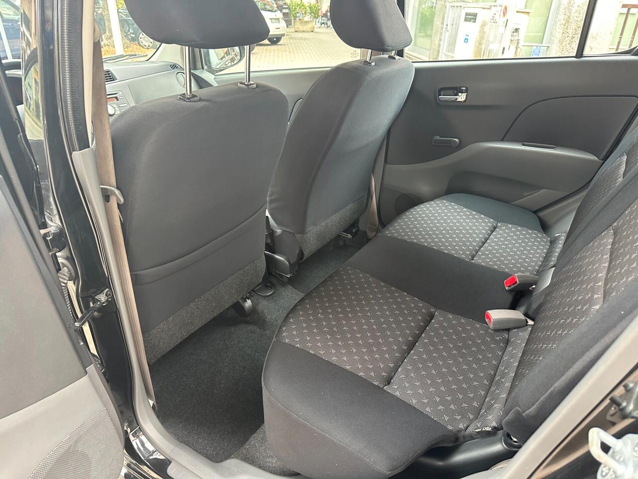 DAIHATSU CUORE 1.0
