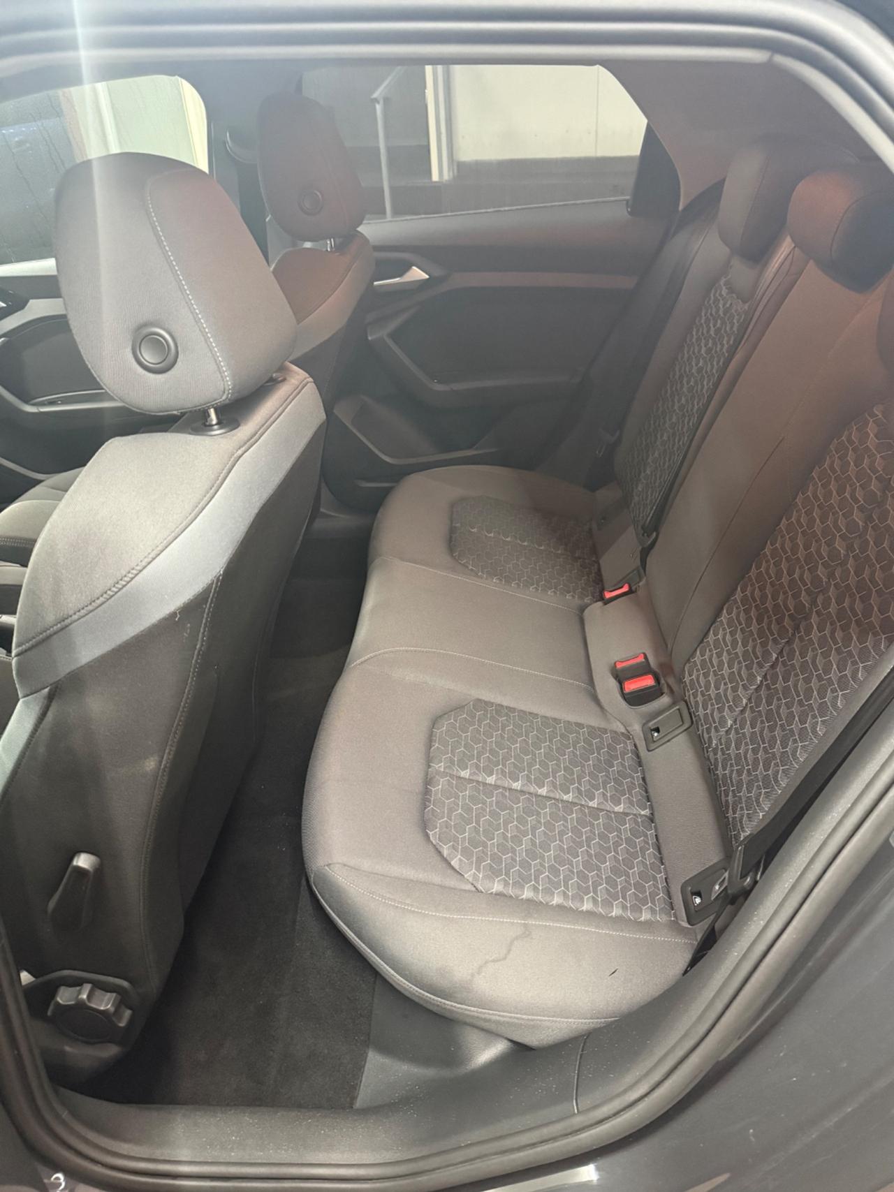 Audi A1 SPB 35 TFSI S tronic Identity Black