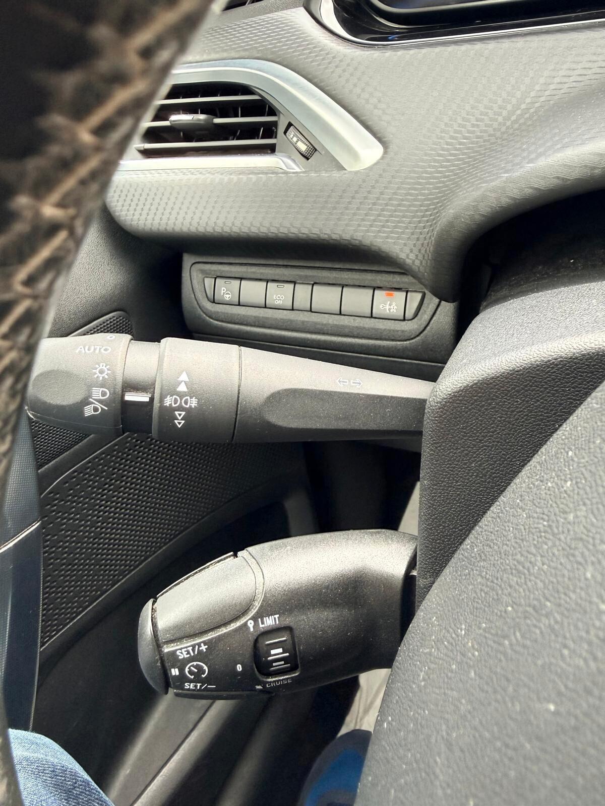 Peugeot 2008 1.6 e-HDi 115 CV Stop&Start Allure OK NEOPATENTATI