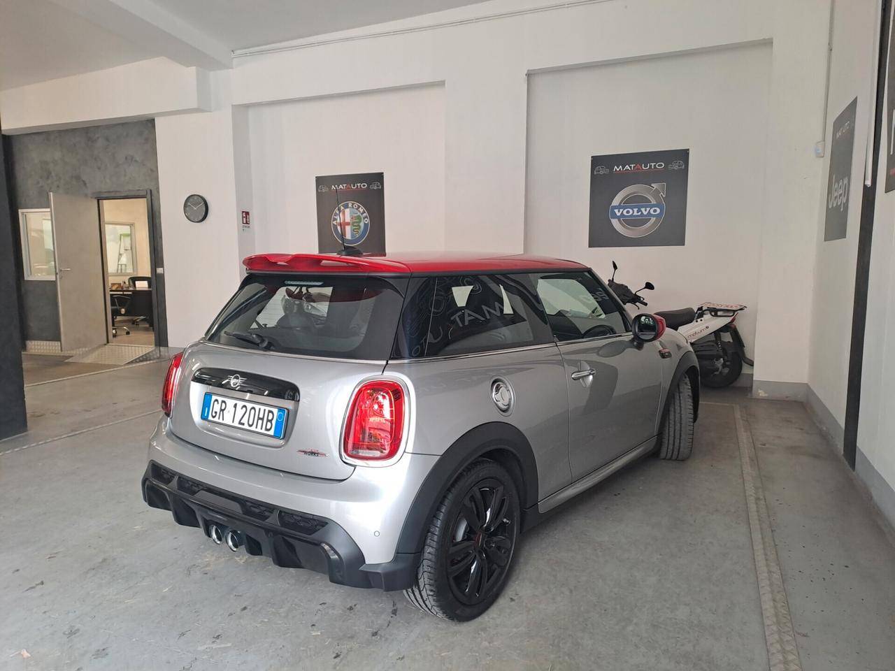 Mini John Cooper Works Coupe JOHN COOPER WORKS