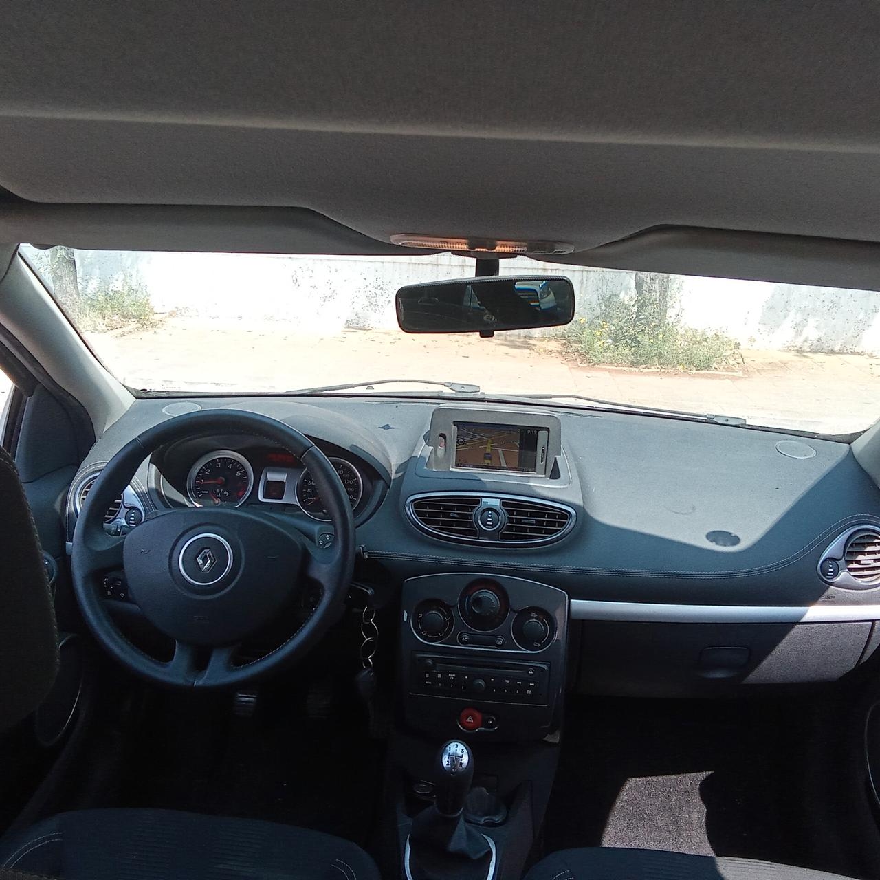 Renault Clio 1.2 16V 5 porte Dynamique