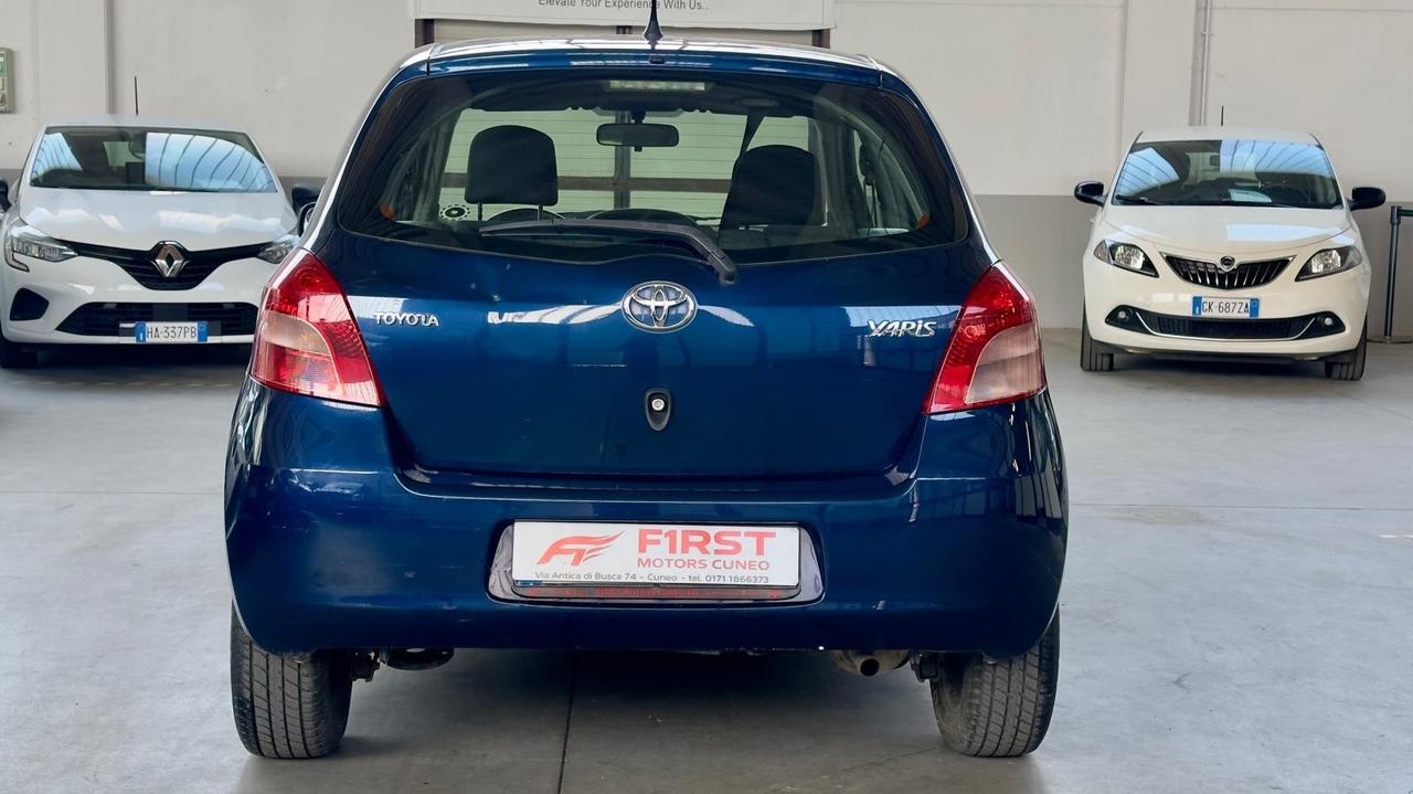 Toyota Yaris 1.0 5 porte Sol