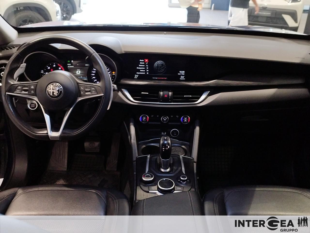 ALFA ROMEO Stelvio 2.2 t Executive Q4 190cv auto my19