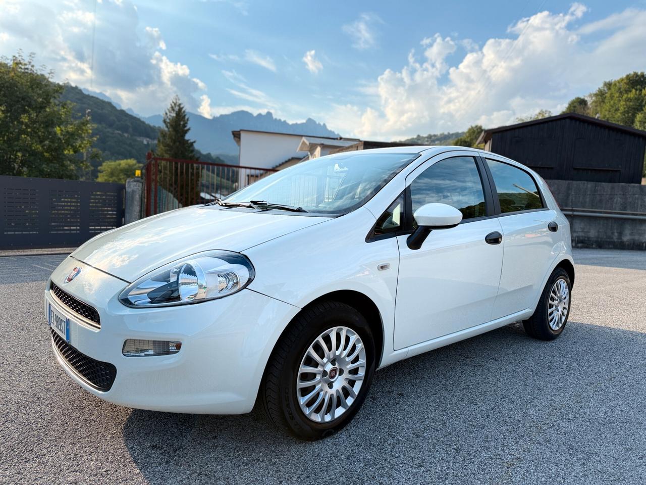 Fiat Punto 1.4 S&S 8V 5 porte Street