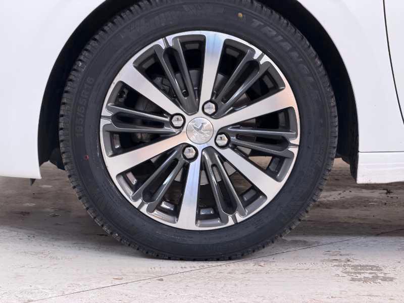 PEUGEOT 208 - 208 1.6 bluehdi Allure 75cv 5p