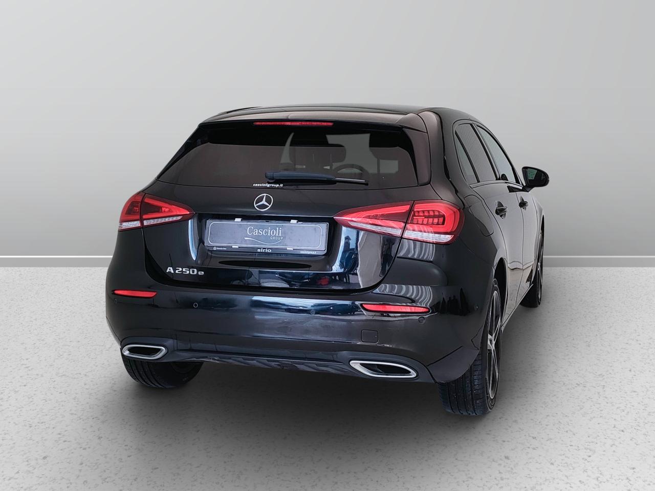 Mercedes-Benz Classe A - W177 2018 - A 250 e phev (eq-power) Sport auto