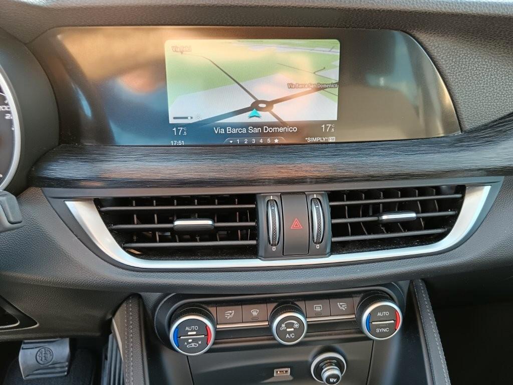 Alfa Romeo Stelvio 2.2 Turbodiesel 160 CV AT8 RWD