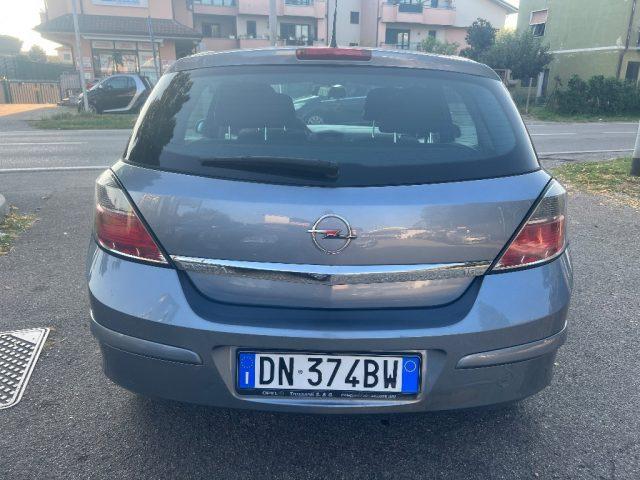 OPEL Astra 1.6 16V VVT 5 porte Club