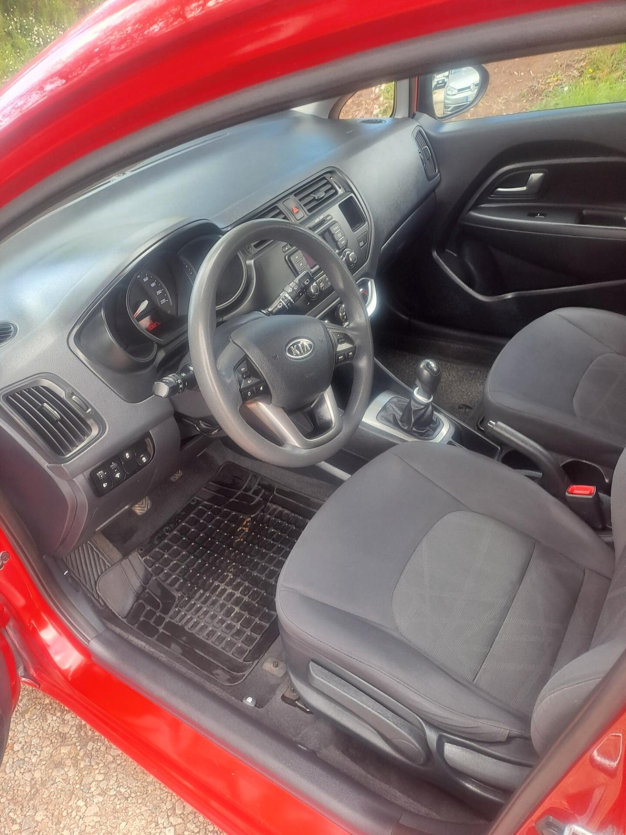 Kia Rio 1.1 CRDi WGT 5p. EX km 130mila