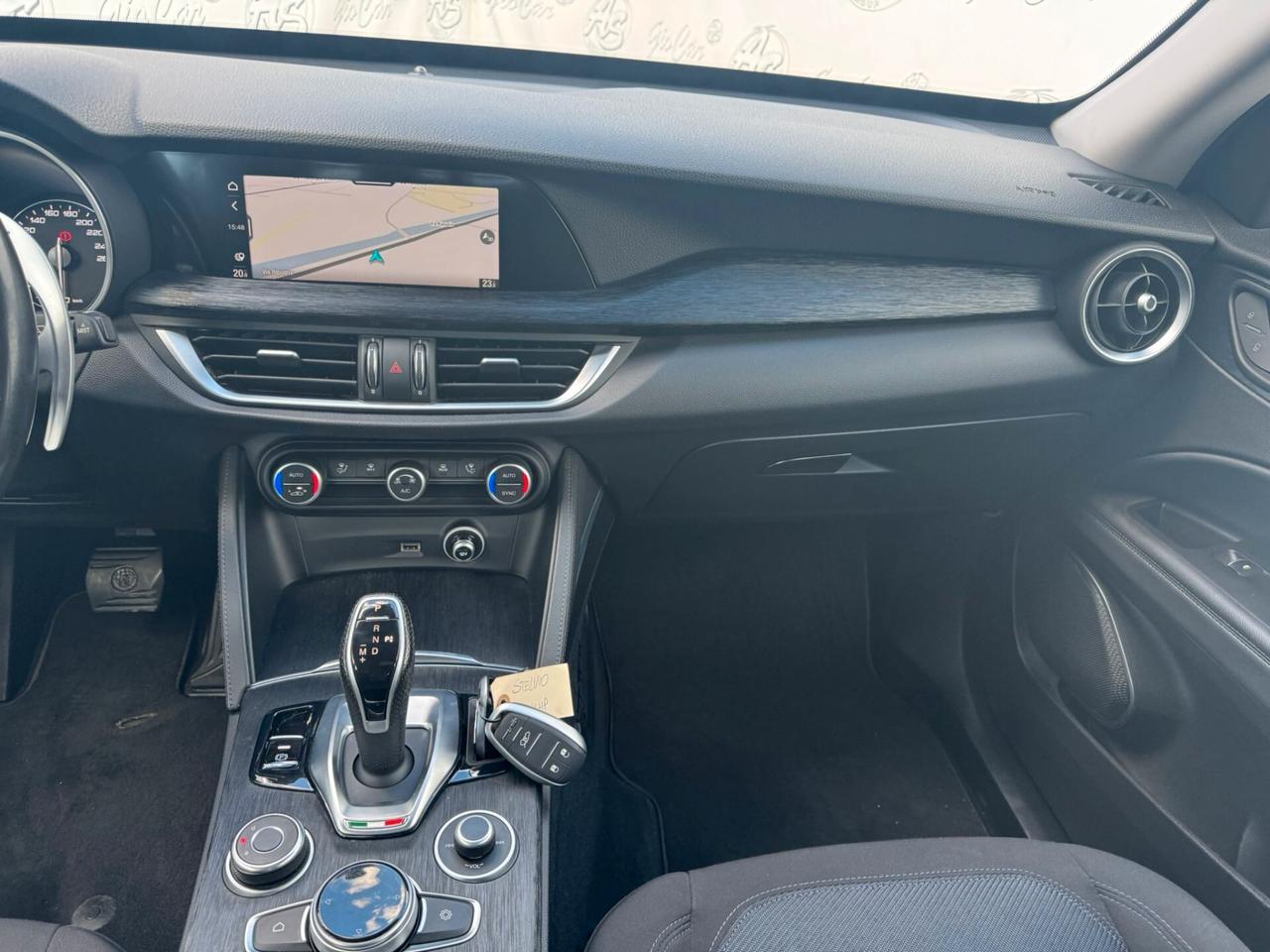 Alfa Romeo Stelvio 2.2 Td 190cv Business AT8 Q4 Automatic F1 Navi Port.El.