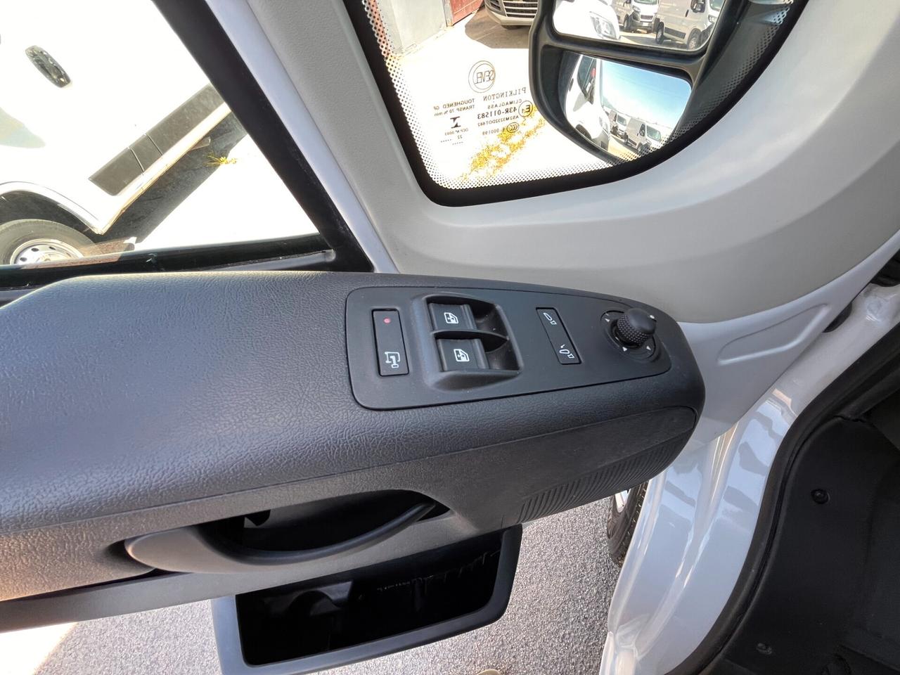 Peugeot BOXER PREMIUM 335 L3H2 2.2 BLUEHDI 140 CV.