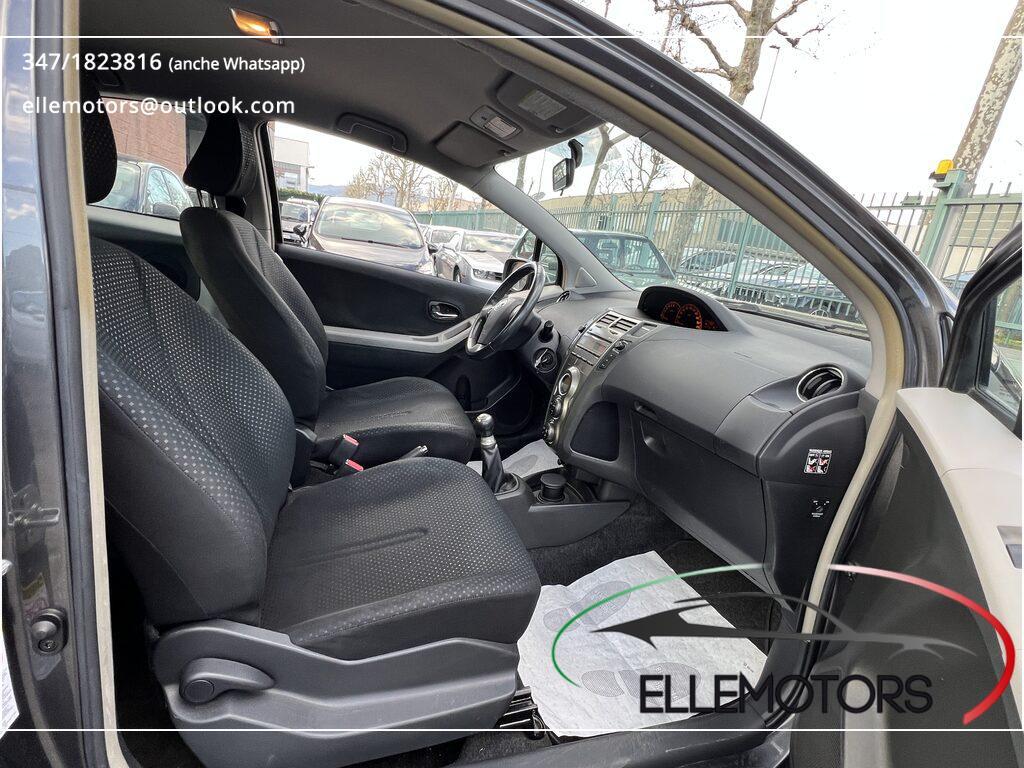 Toyota Yaris 3 Porte 1.0 Sol
