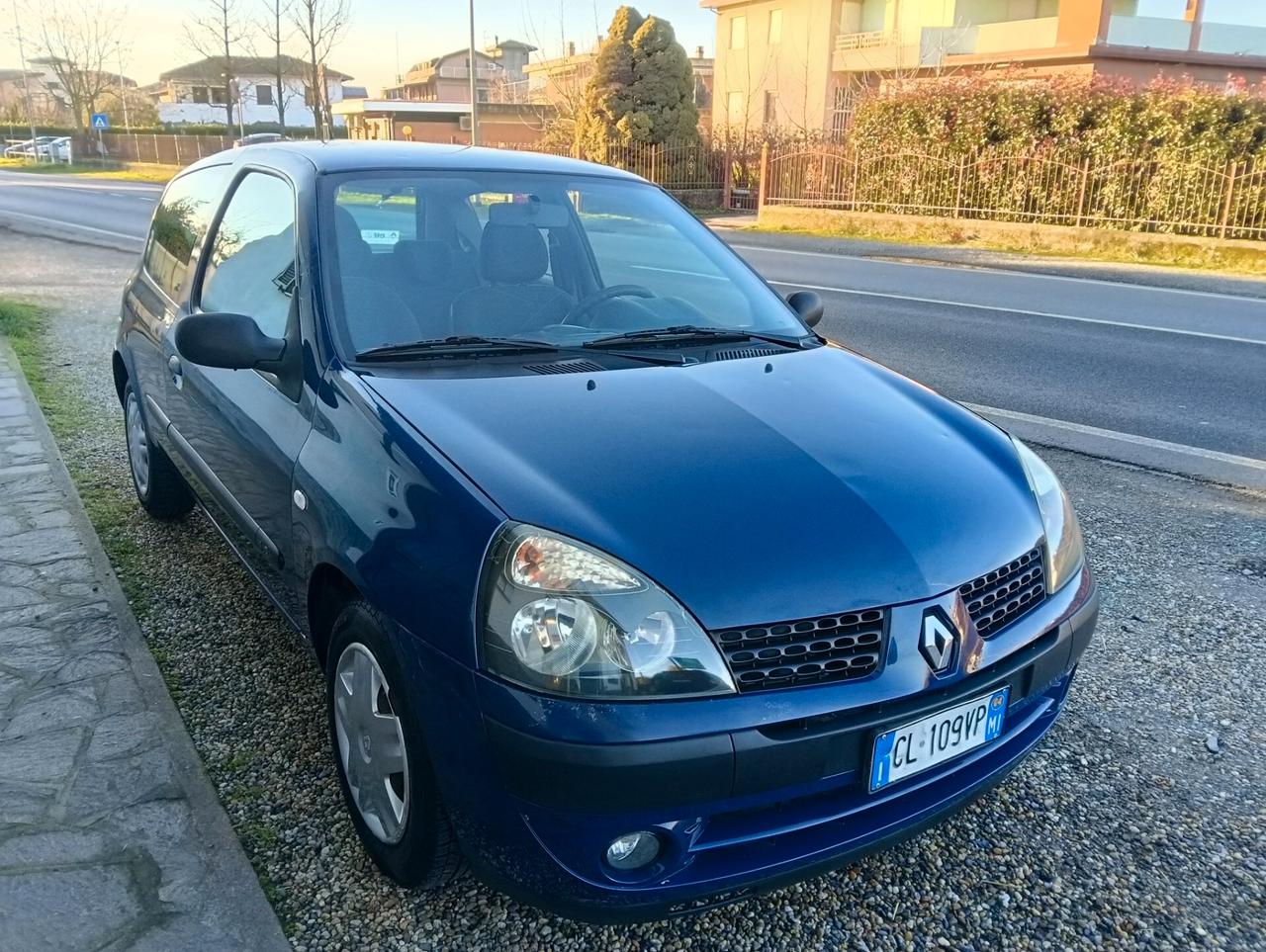 Renault Clio 1.2 cat 3 porte Access Authentique