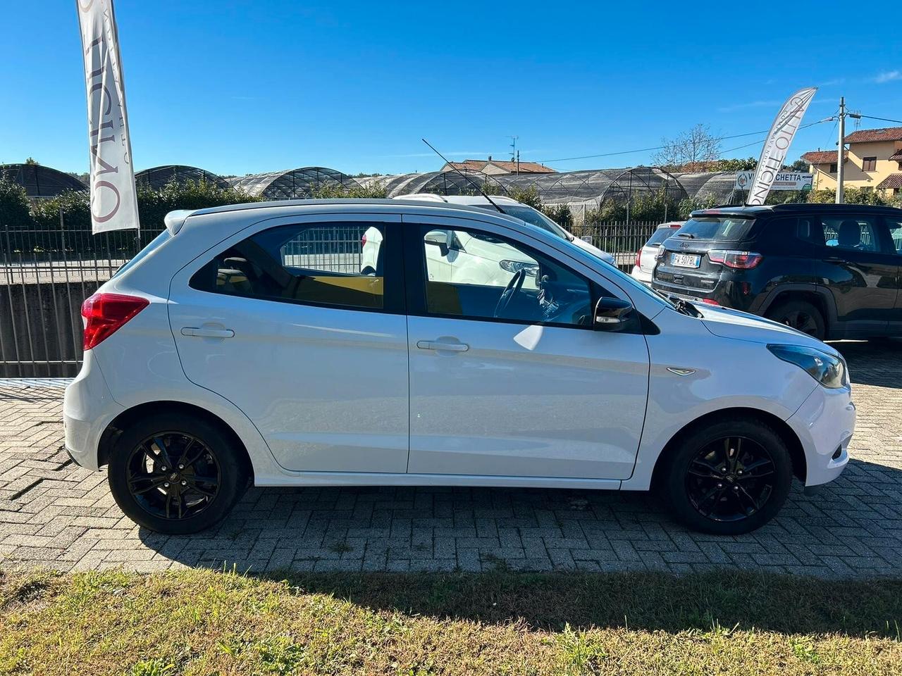 Ford Ka 1.2 Ti-VCT 85CV Black & White