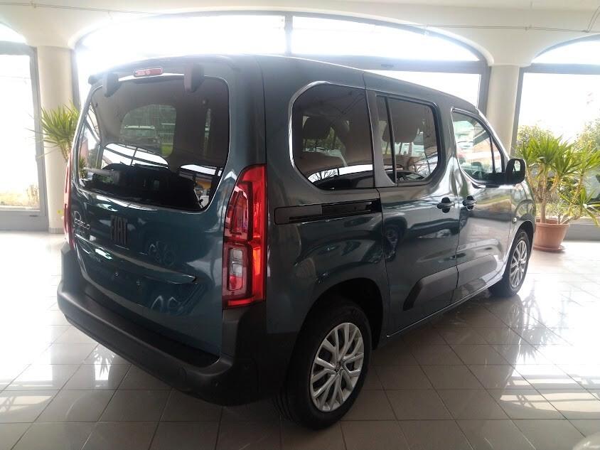 Fiat Doblo DOBLO' 4° serie COMBI 1.5 BlueHdi 100CV MT6 mod. Lounge *SENZA VINCOLO DI FINANZIAMENTO*