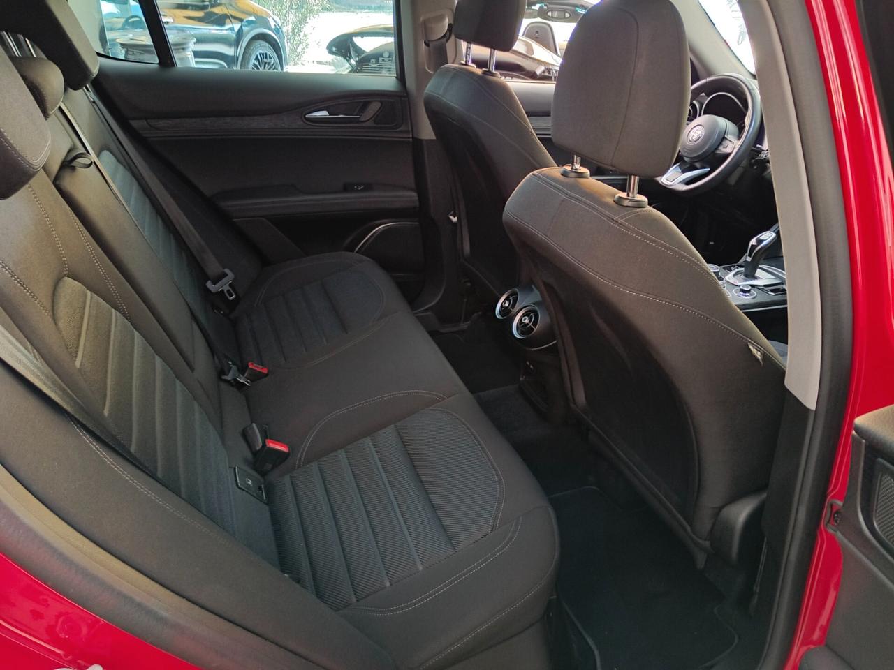 Alfa Romeo Stelvio 2.2 Turbodiesel 160 CV AT8 RWD Business