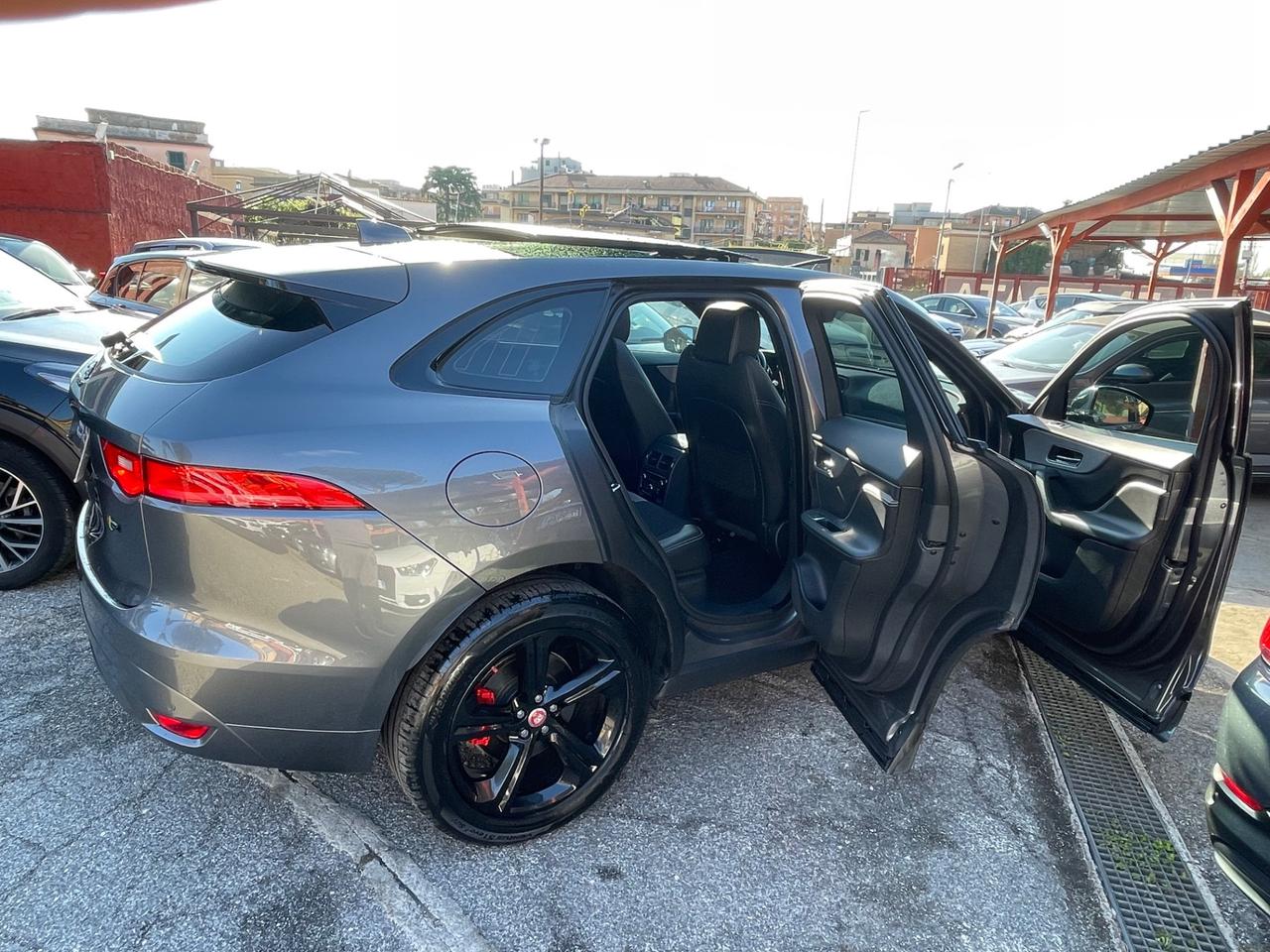 F-Pace 2.0 D 180 CV AWD R-Sport-strafull-rate-garanzia