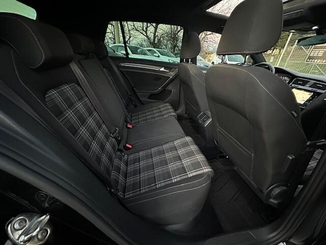 Volkswagen Golf 7.5 GTD 2.0 TDI 184cv -TETTO-