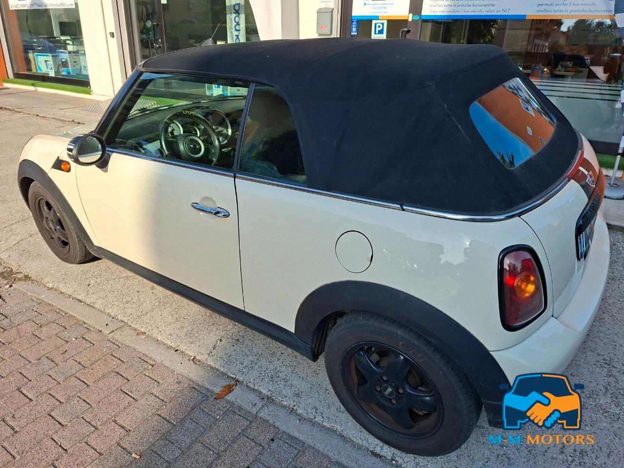 Mini Cabrio Cooper 1.6 120cv neo patentati