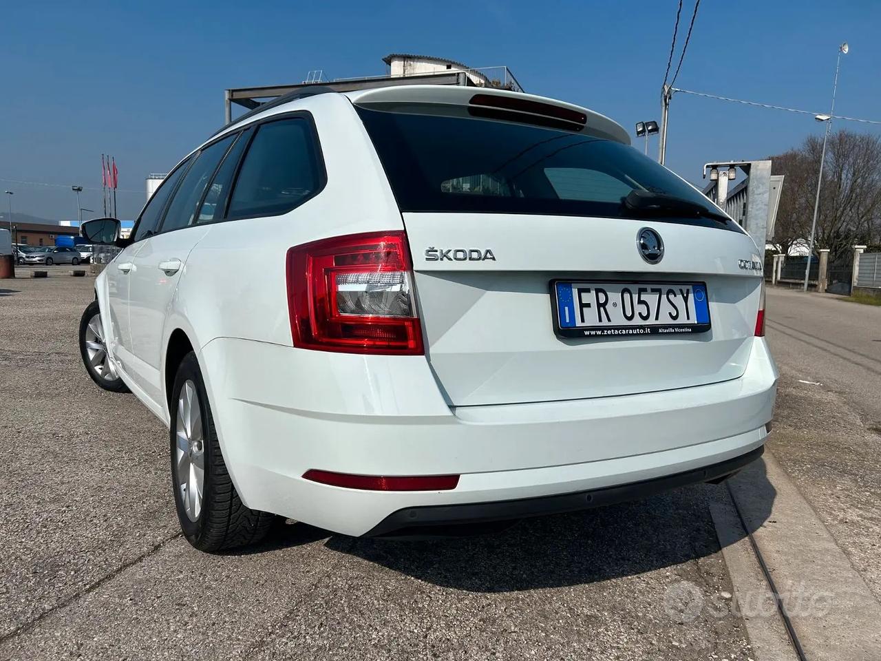 SKODA OCTAVIA 1.6 tdi DSG SW Executive